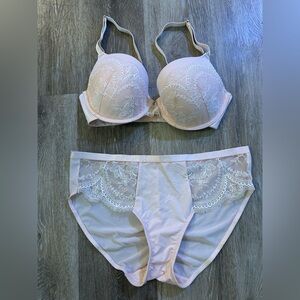 Soma Memorable Pink Set with Embroidery Lace - Bra 36B, Panty M